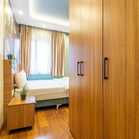 Istanbulites Hotel 3*