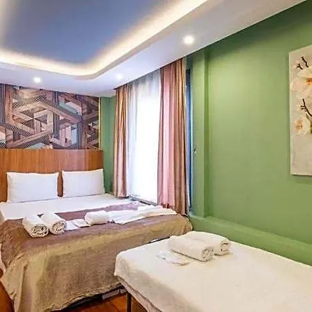 Istanbulites Hotel