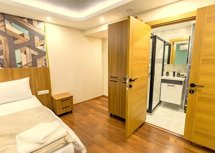 Istanbulites Hotel 3*