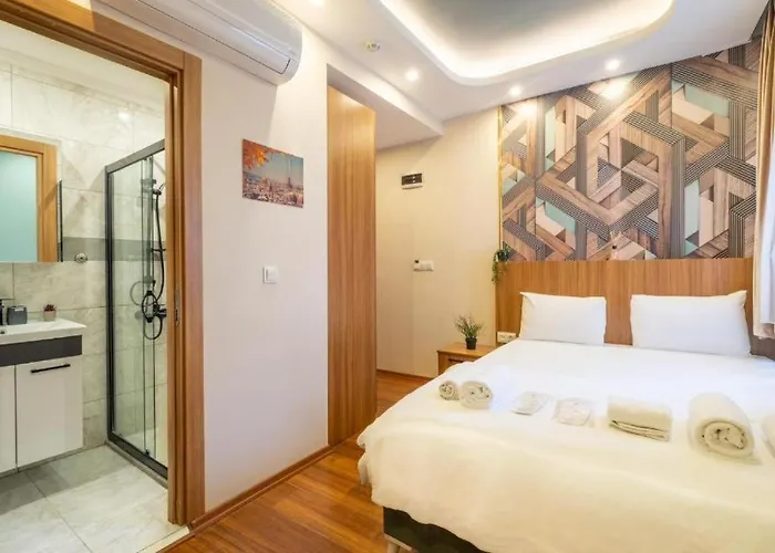 Istanbulites Hotel 3*